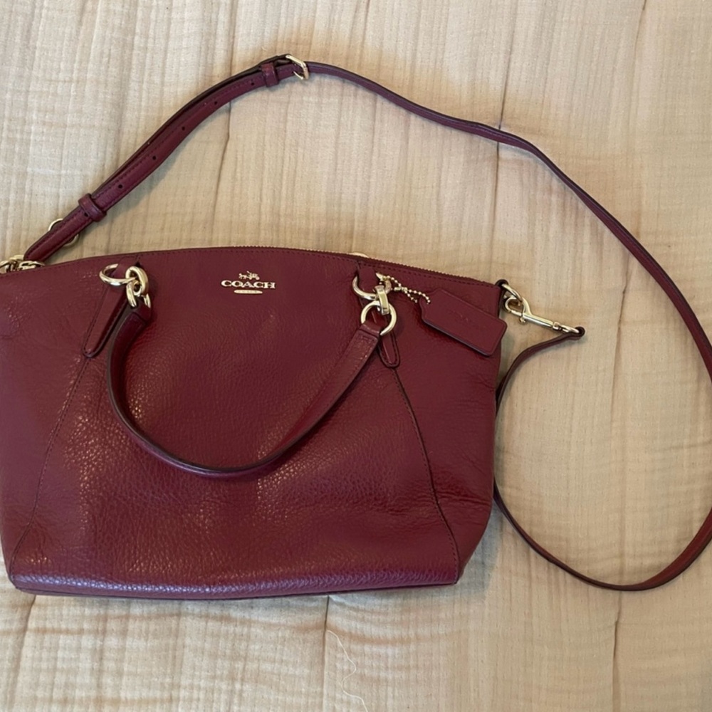 Vintage Coach Maroon Leather Shoulder Bag